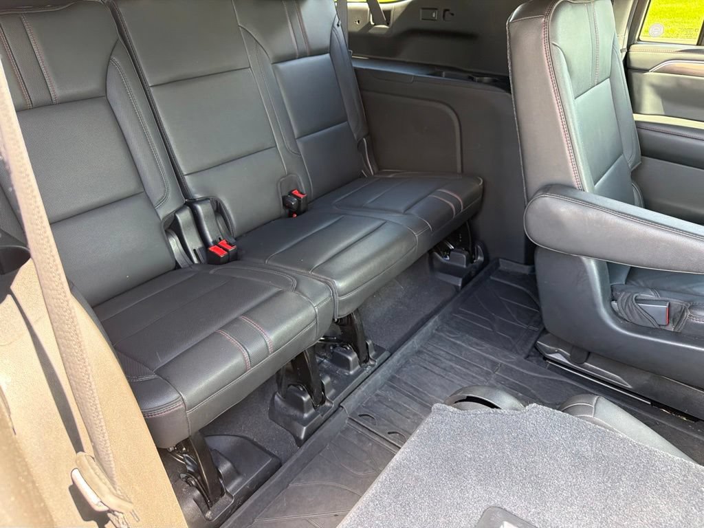 Used 2021 Chevrolet Suburban RST w/ Luxury Package AWD/4WD image 25
