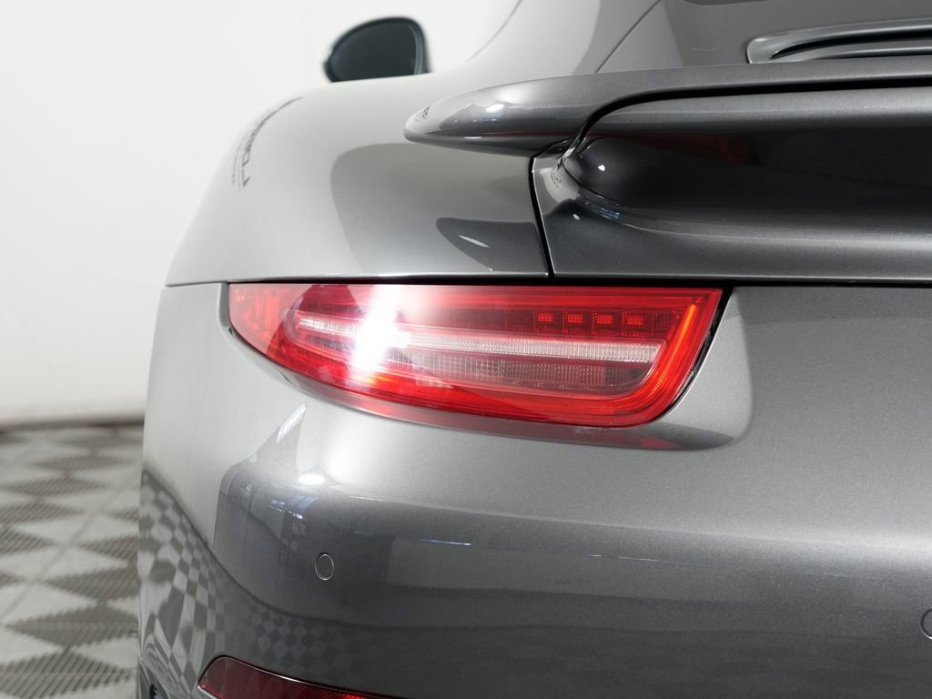 Certified 2016 Porsche 911 Turbo S image 15