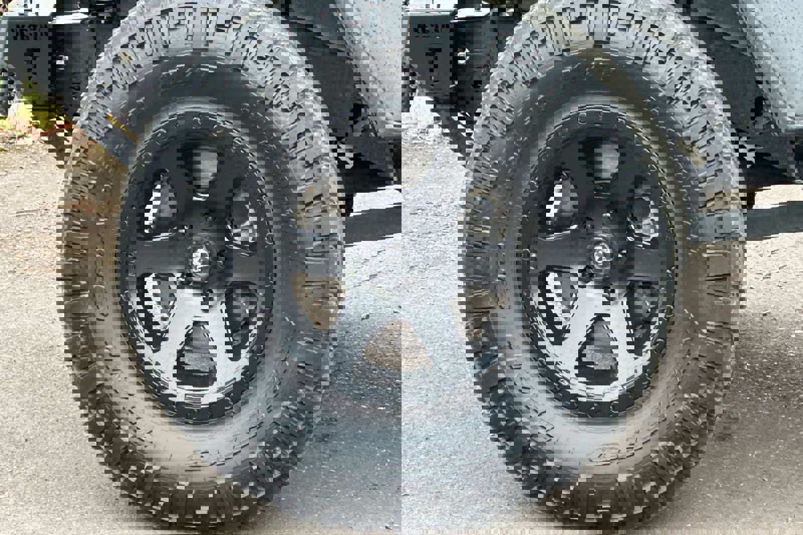 Used 2020 Jeep Gladiator Sport w/ Quick Order Package 24S image 25