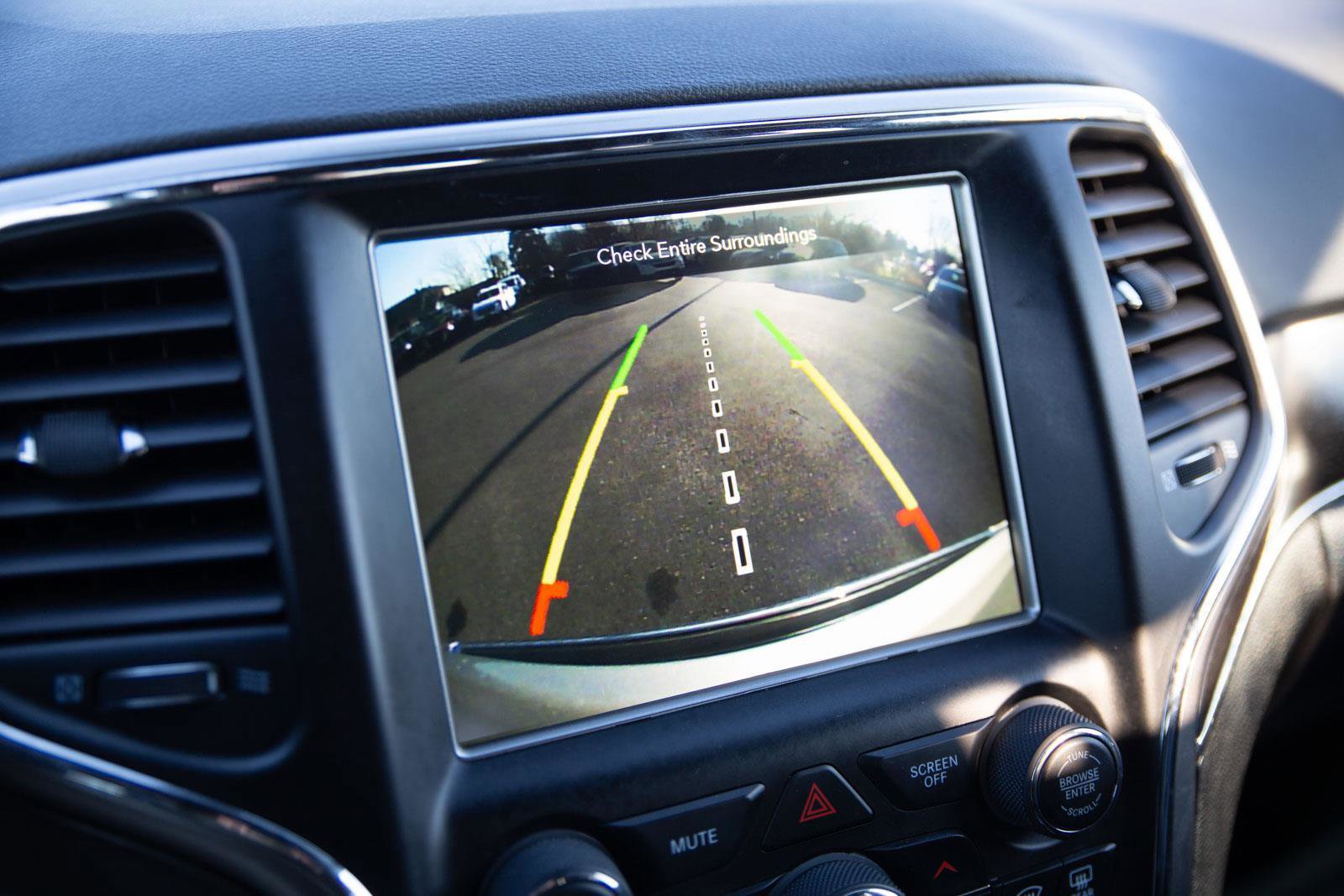 Used 2018 Jeep Grand Cherokee Limited image 17