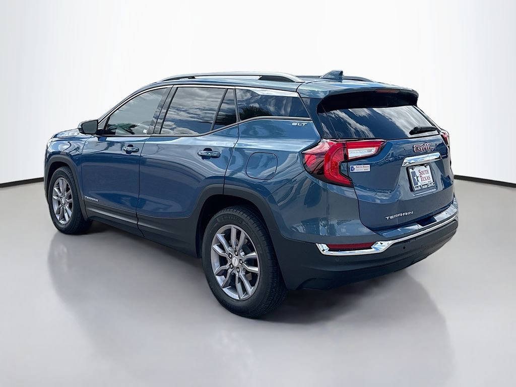 Used 2024 GMC Terrain SLT w/ Infotainment Package II image 5
