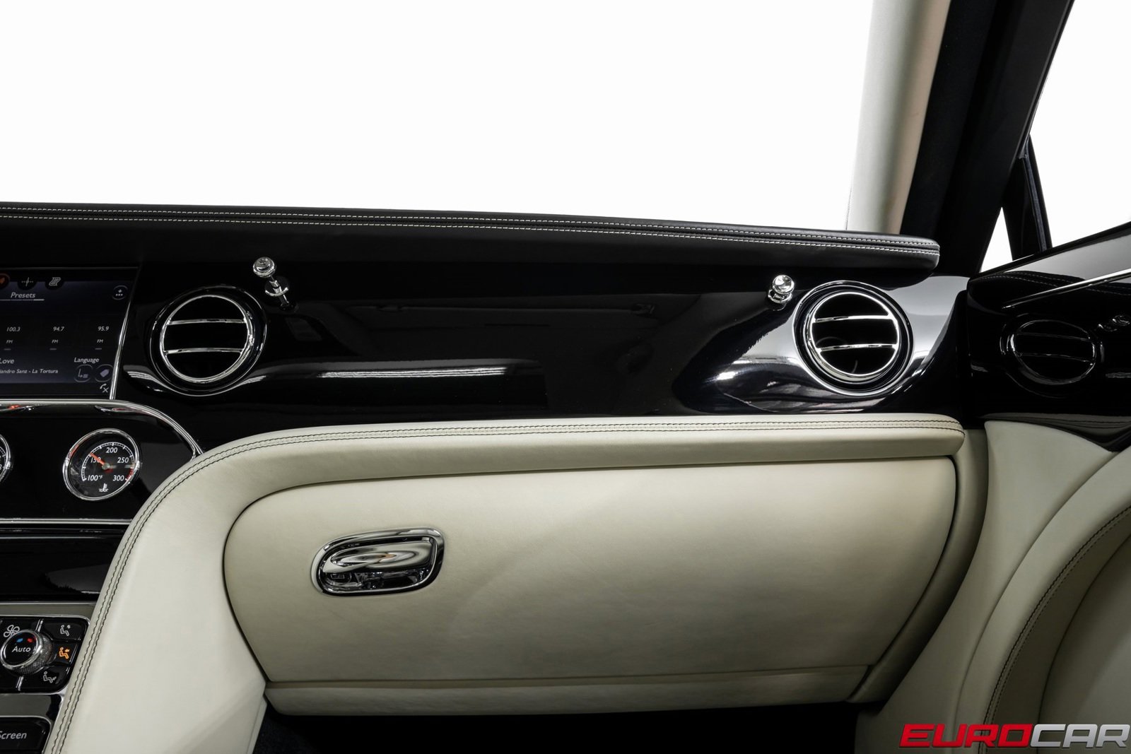 Used 2020 Bentley Mulsanne image 26