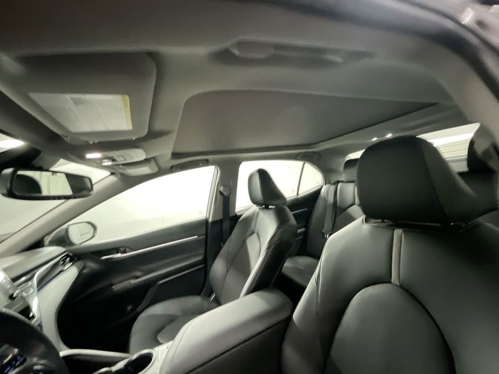 Used 2023 Toyota Camry XSE image 18