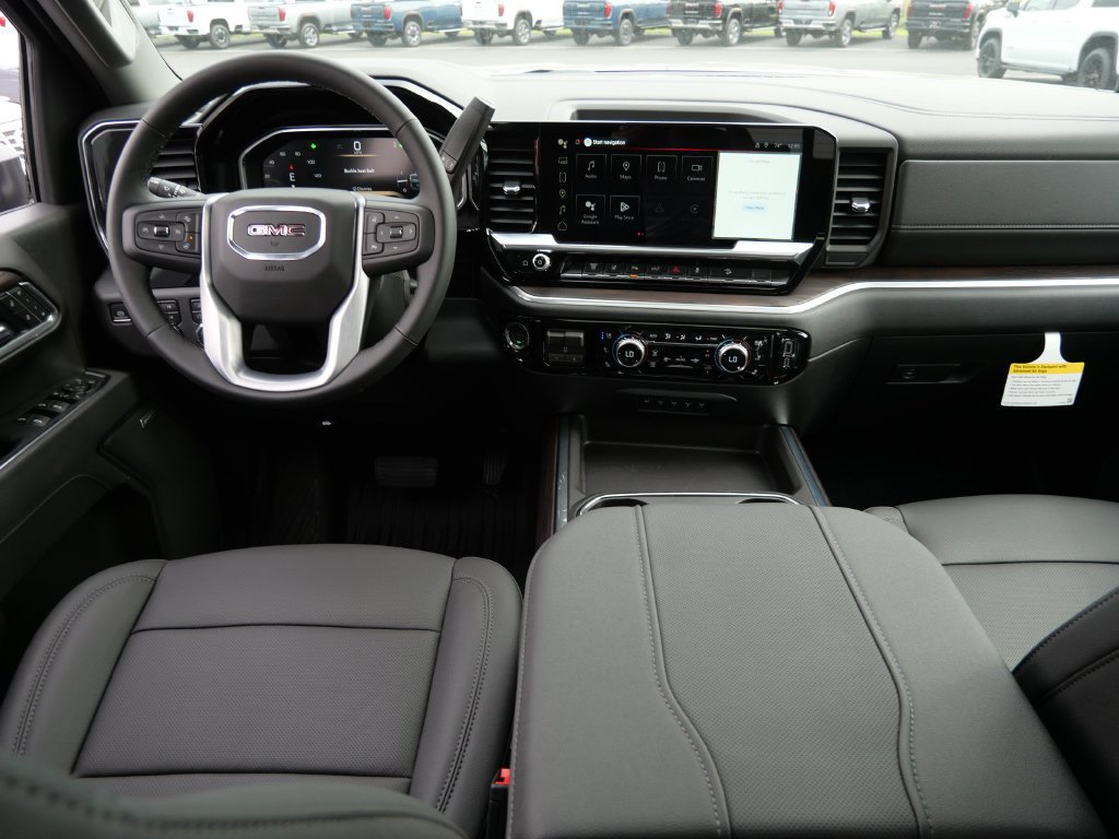New 2026 GMC Sierra 3500 SLT w/ SLT Premium Package AWD/4WD image 16