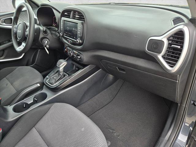 Used 2024 Kia Soul LX w/ Option Group 015 image 20