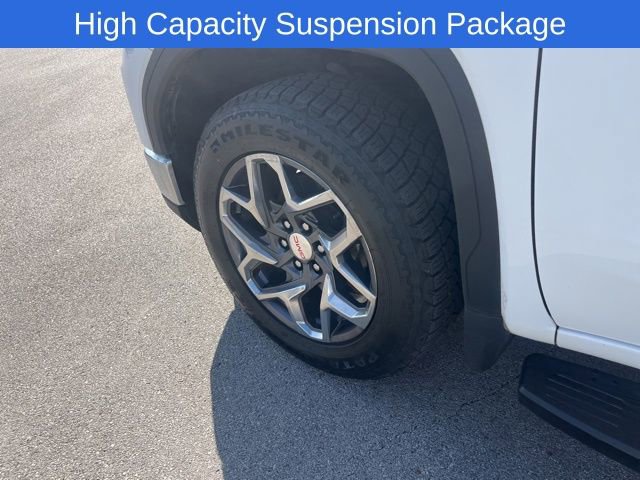 Used 2022 GMC Sierra 1500 SLT w/ SLT Premium Plus Package image 11