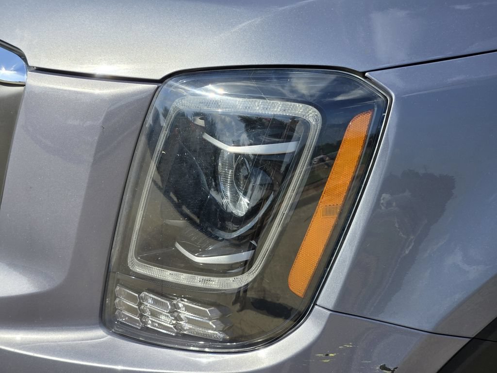 Used 2020 Kia Telluride LX FWD image 5