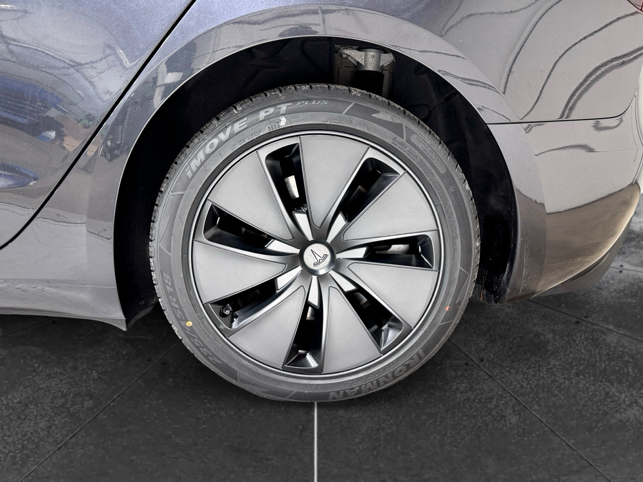 Used 2024 Tesla Model 3 Long Range AWD/4WD image 31