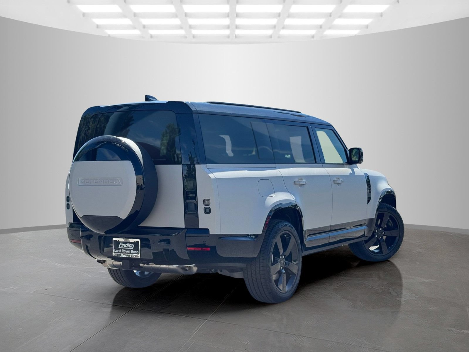 New 2026 Land Rover Defender 130 X-Dynamic SE AWD/4WD image 5
