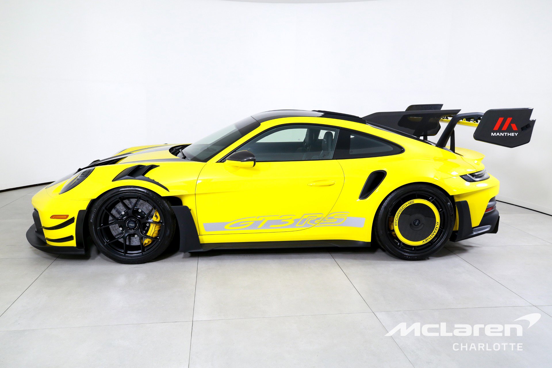 Used 2024 Porsche 911 GT3 RS w/ Weissach Package RWD image 5