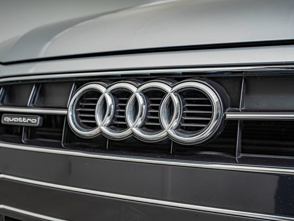 Used 2022 Audi A4 2.0T Premium w/ Convenience Package AWD/4WD image 12