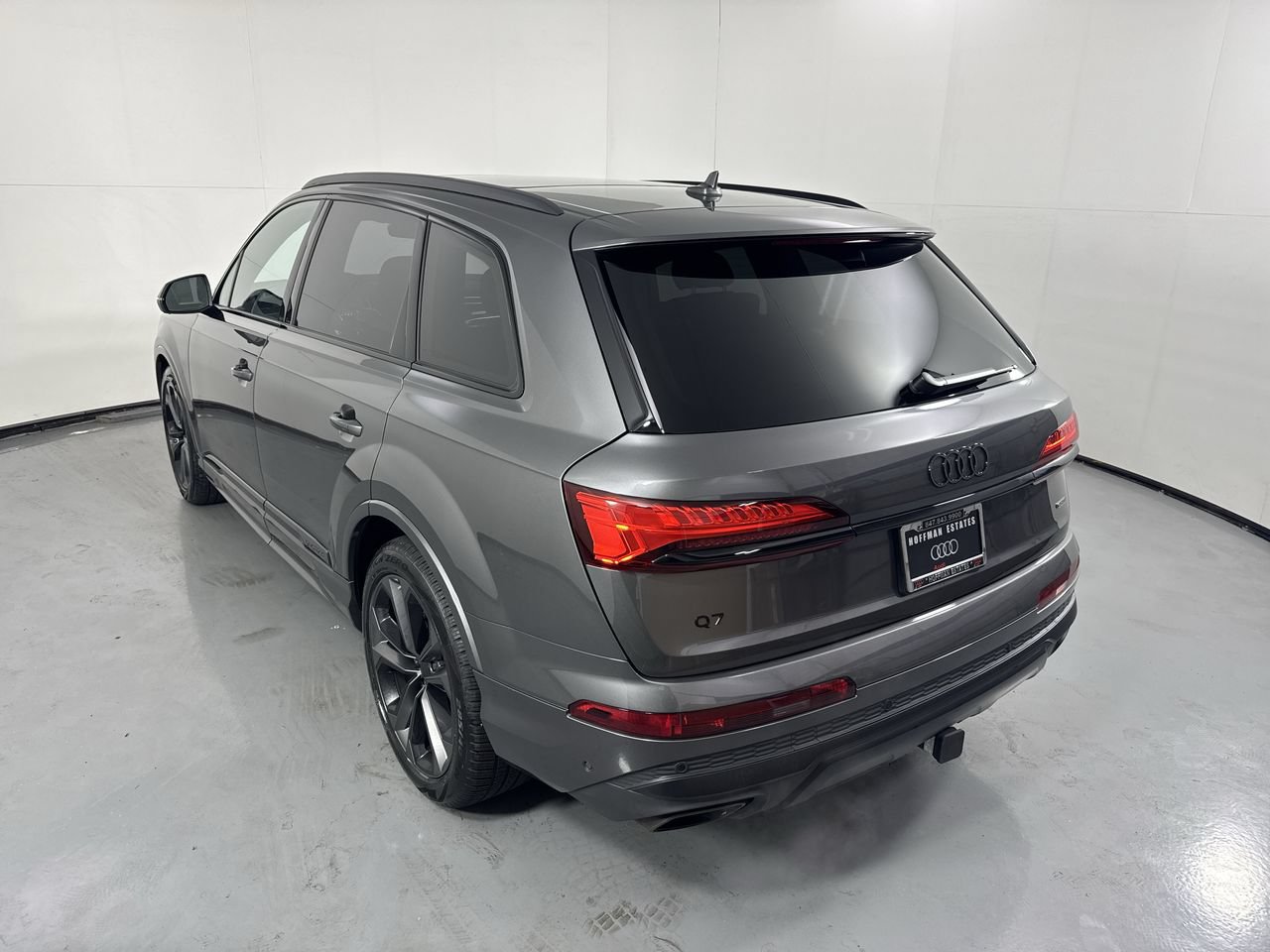 Used 2026 Audi Q7 3.0T Premium Plus w/ Premium Plus Package AWD/4WD image 32