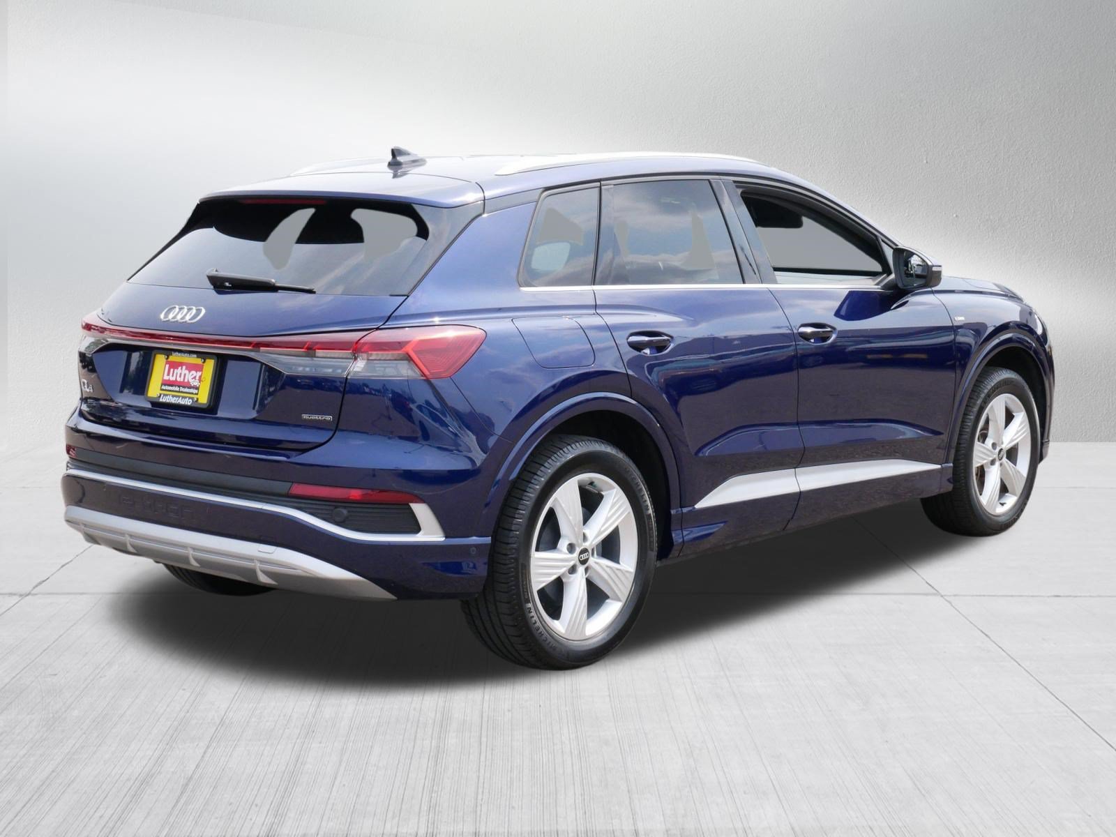 Used 2023 Audi Q4 e-tron Prestige AWD/4WD image 7
