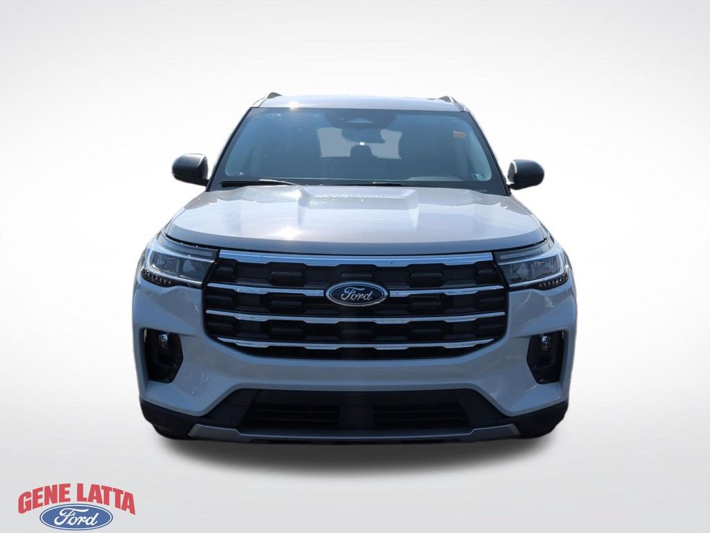 New 2026 Ford Explorer Active w/ Active Comfort Package AWD/4WD image 2