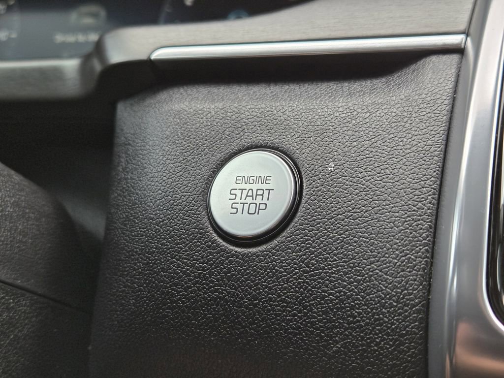 Certified 2023 Kia Sorento SX FWD image 23