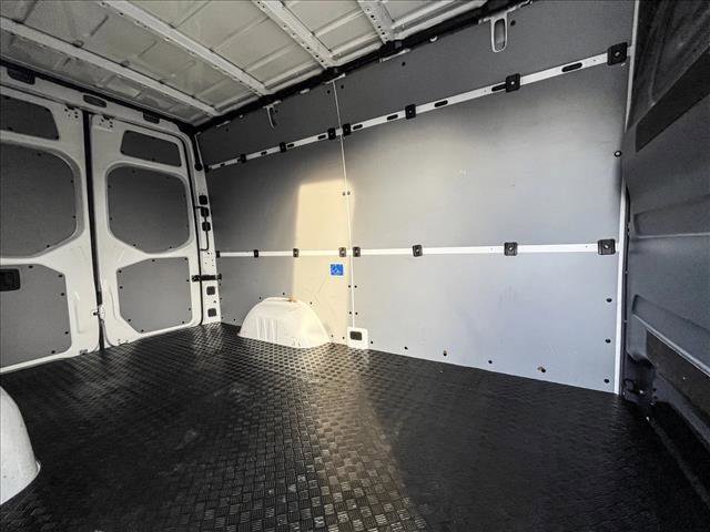 Used 2025 Mercedes-Benz Sprinter 2500 image 20