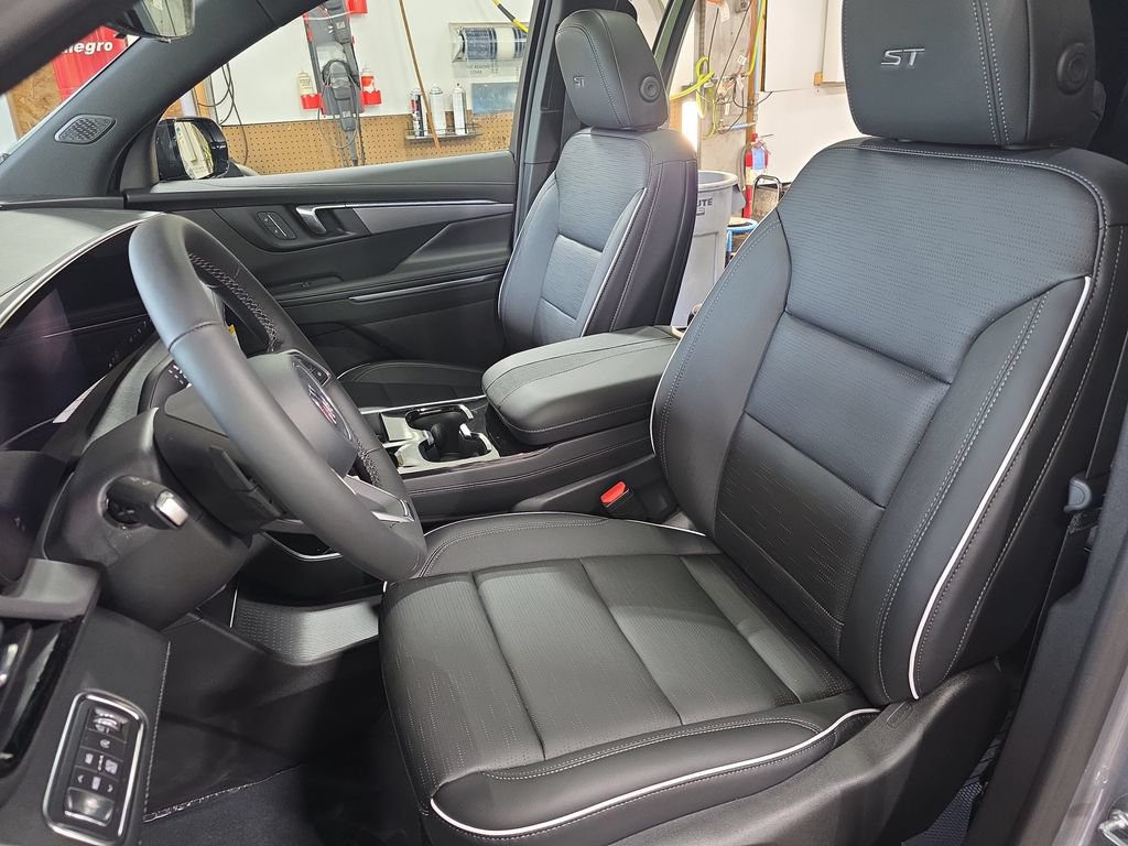 New 2026 Buick Enclave Sport Touring w/ Power Package AWD/4WD image 18