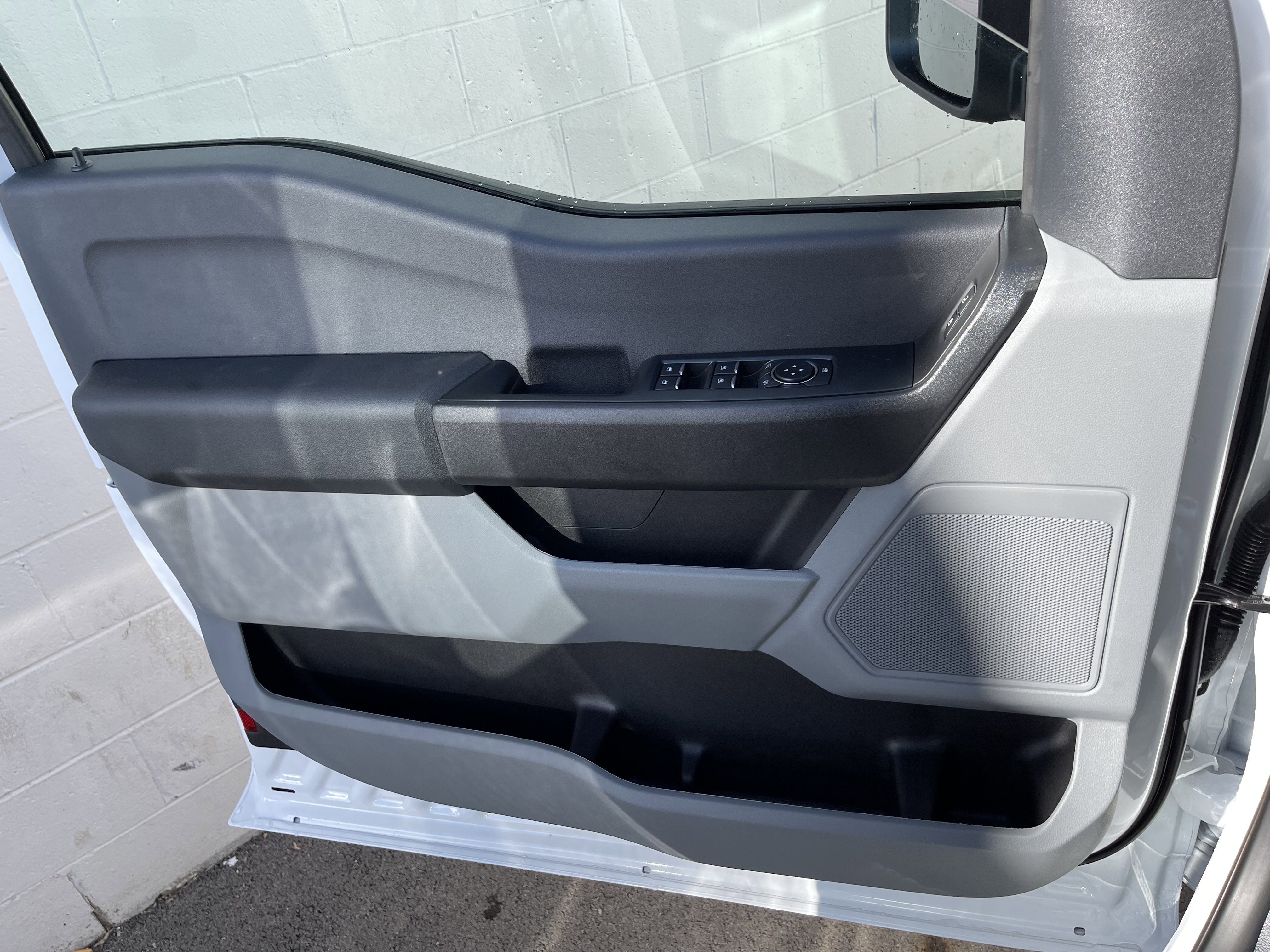 New 2026 Ford F250 XL w/ XL Chrome Package image 22