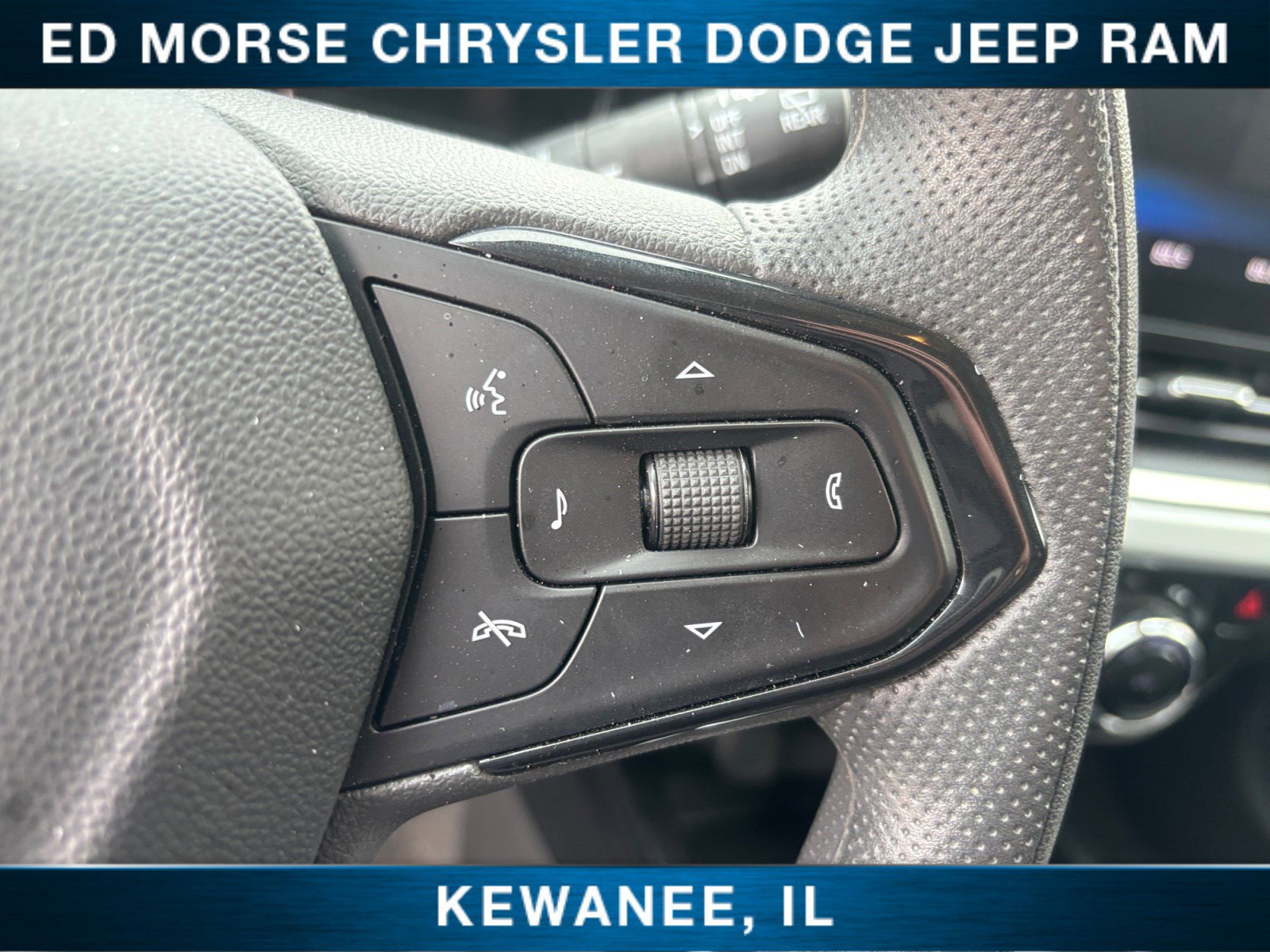 Used 2024 Chevrolet Trax LT image 24