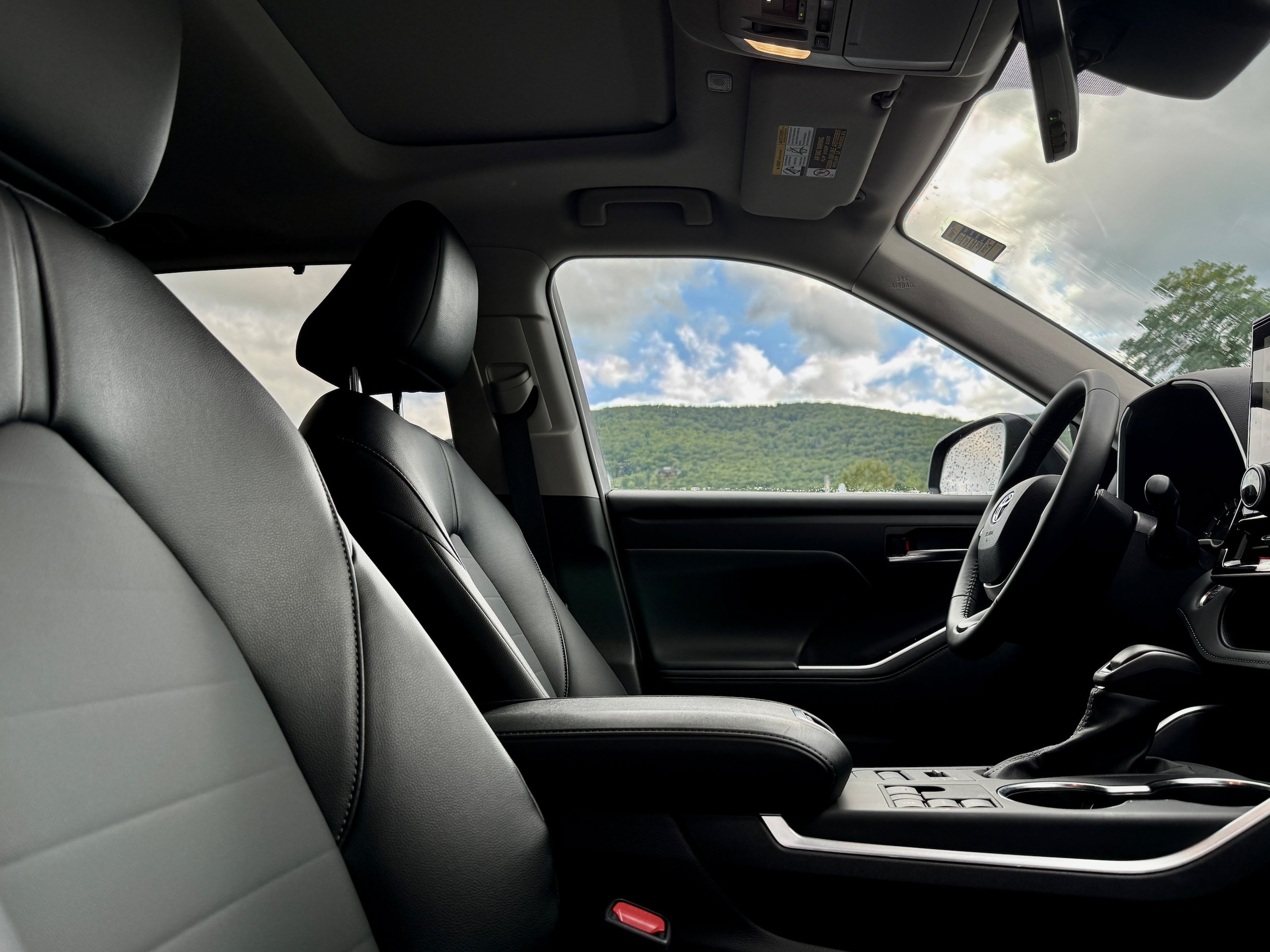 Certified 2026 Toyota Highlander XLE AWD/4WD image 8