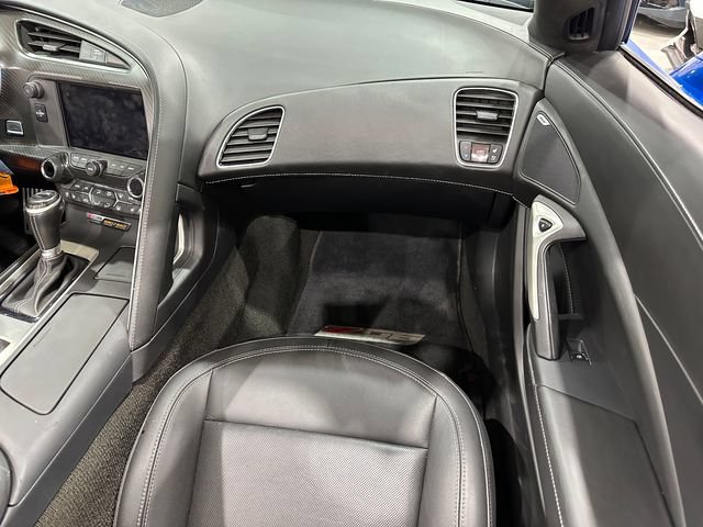 Used 2016 Chevrolet Corvette Z06 w/ 3LZ Preferred Equipment Group RWD image 13