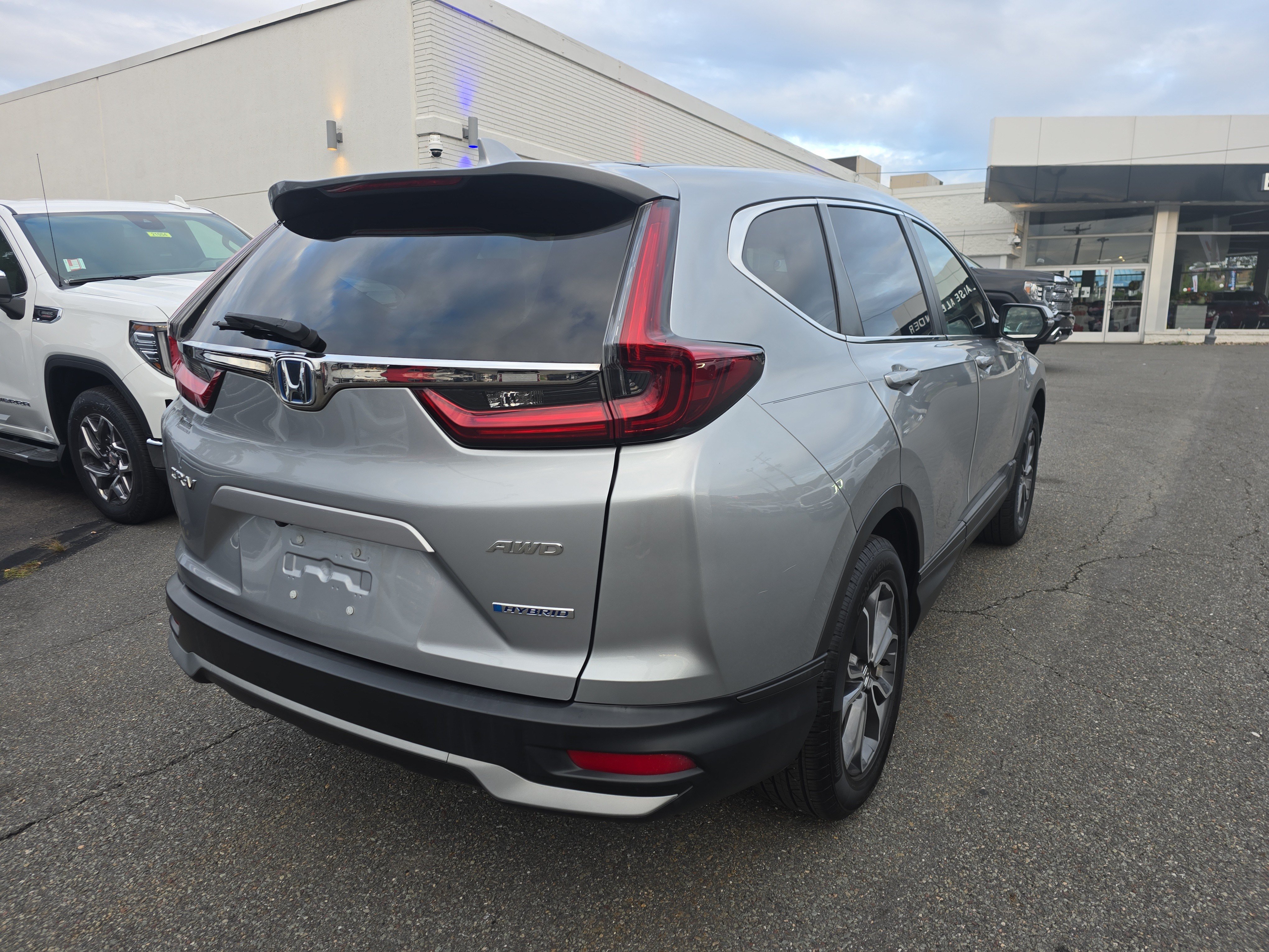 Used 2021 Honda CR-V EX image 3