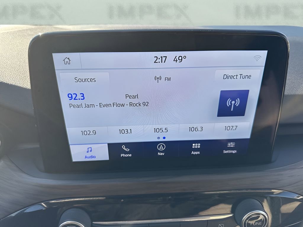 Used 2020 Ford Escape Titanium image 18