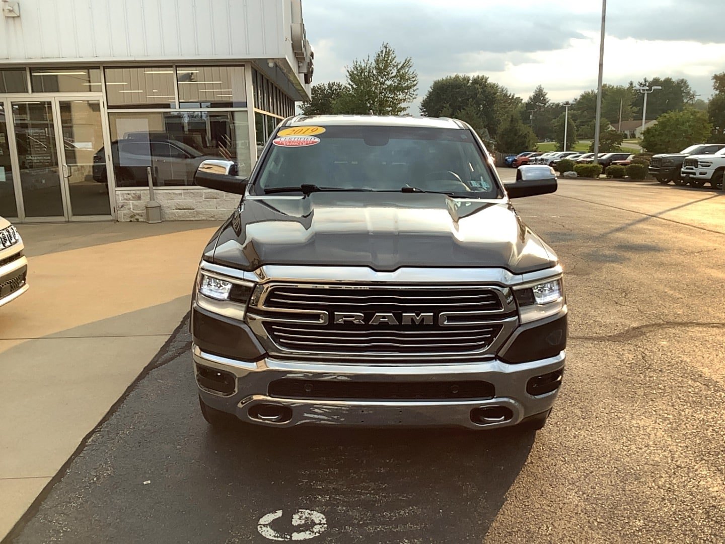Certified 2019 RAM 1500 Laramie AWD/4WD image 2