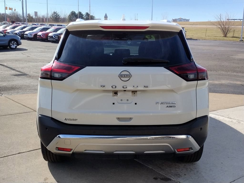 Used 2023 Nissan Rogue Platinum w/ Platinum Premium Package image 18