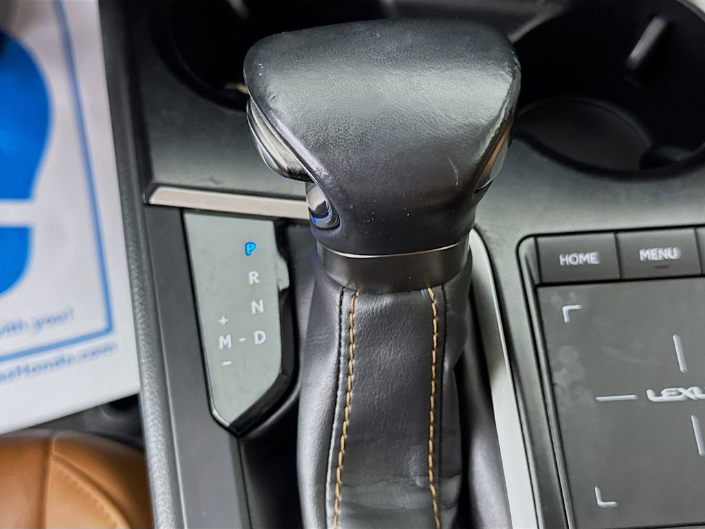 Used 2020 Lexus UX 200 FWD image 22