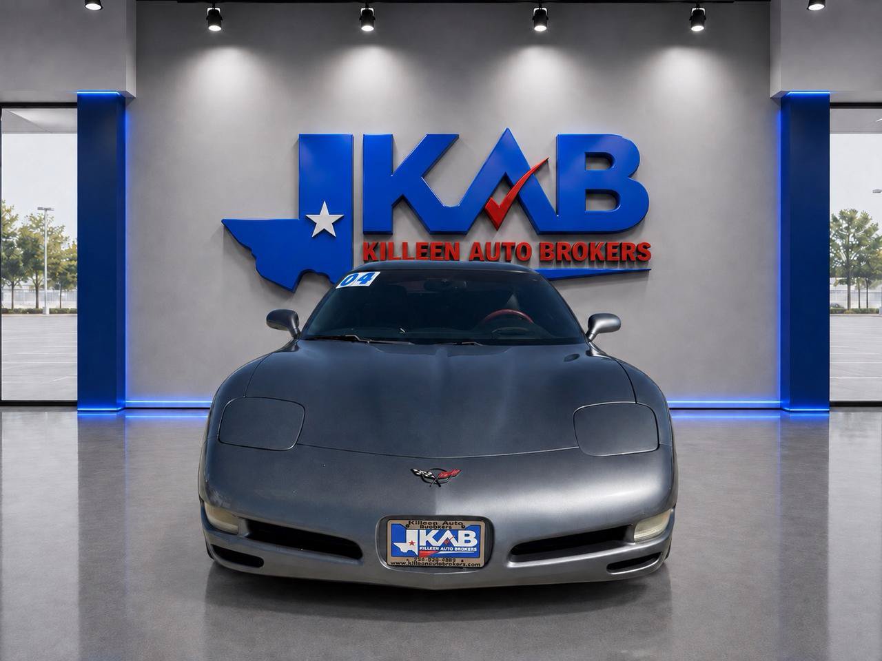 Used 2004 Chevrolet Corvette Coupe w/ Roof Package RWD image 8