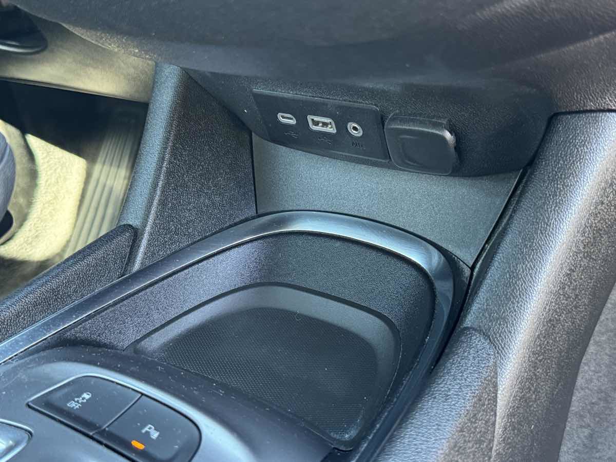 Used 2025 Chevrolet Malibu LT FWD image 17