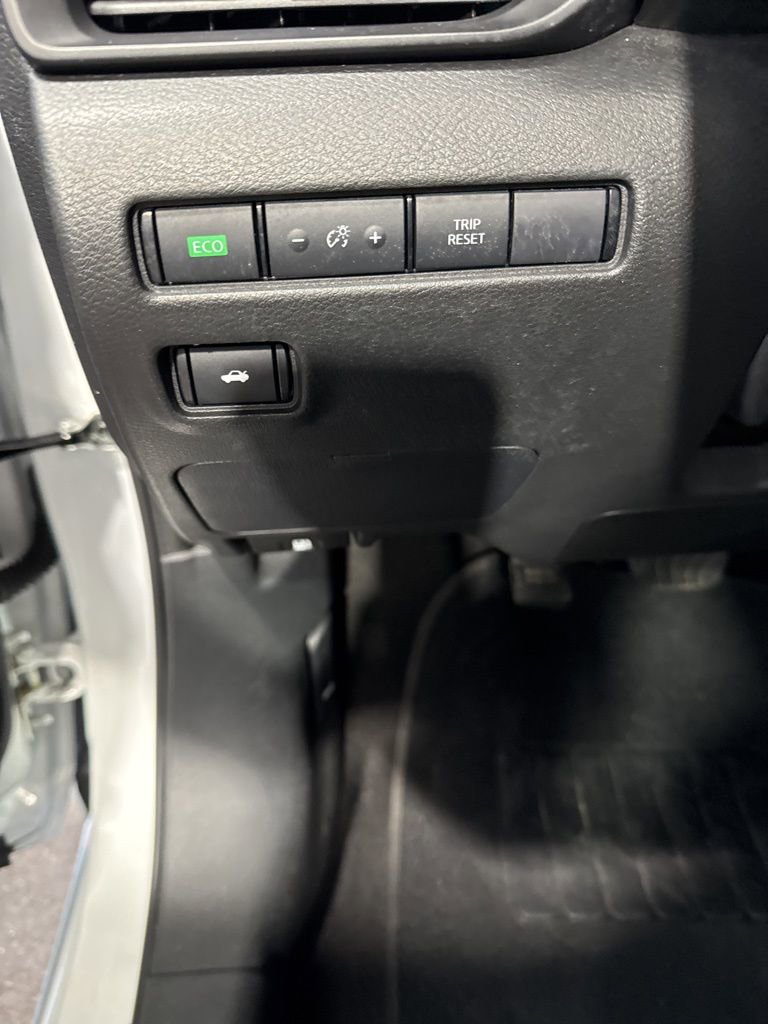 Used 2024 Nissan Sentra S image 28