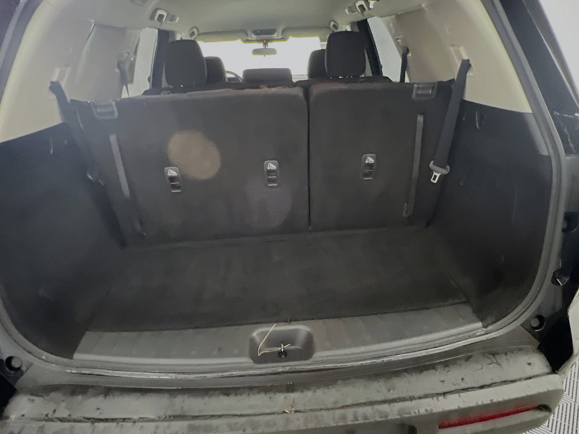 Used 2024 Nissan Pathfinder SV image 34