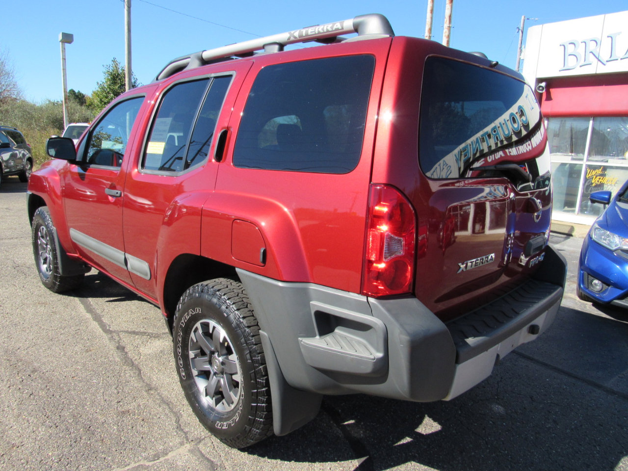 Used 2015 Nissan Xterra PRO-4X image 24