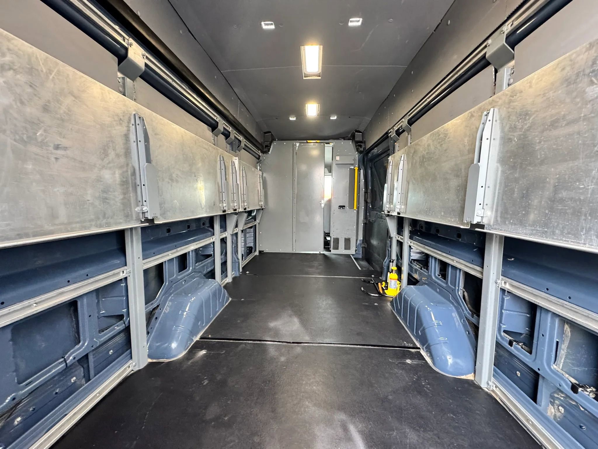 Used 2019 Ford Transit 250 148 High Roof Extended RWD image 29