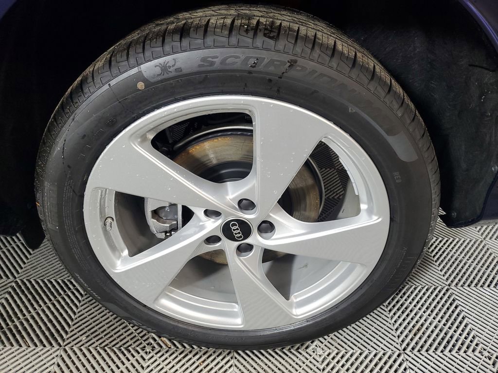 New 2025 Audi Q5 Premium Plus image 11