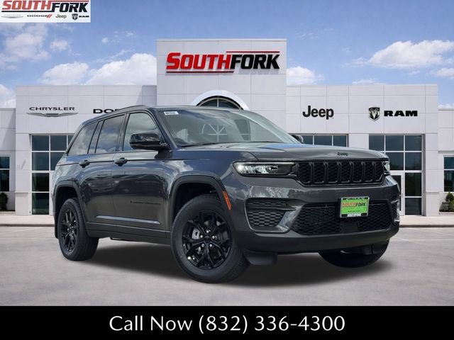 New 2025 Jeep Grand Cherokee Altitude w/ MOPAR Finishing Package
