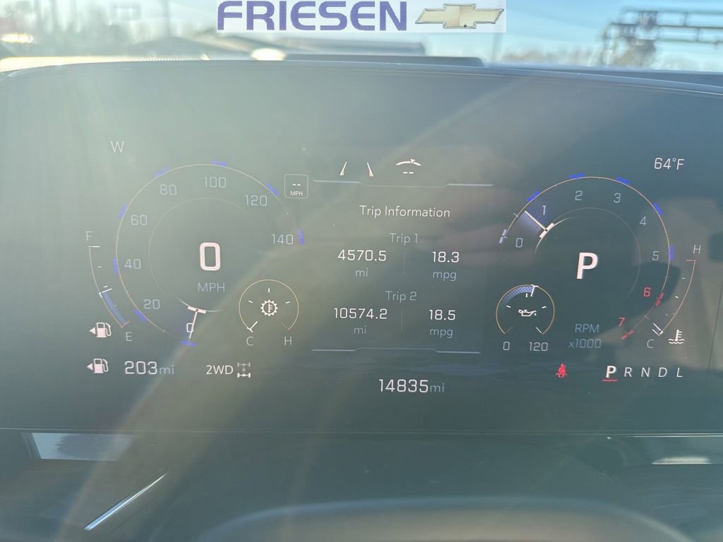 Used 2025 Chevrolet Suburban Premier image 17