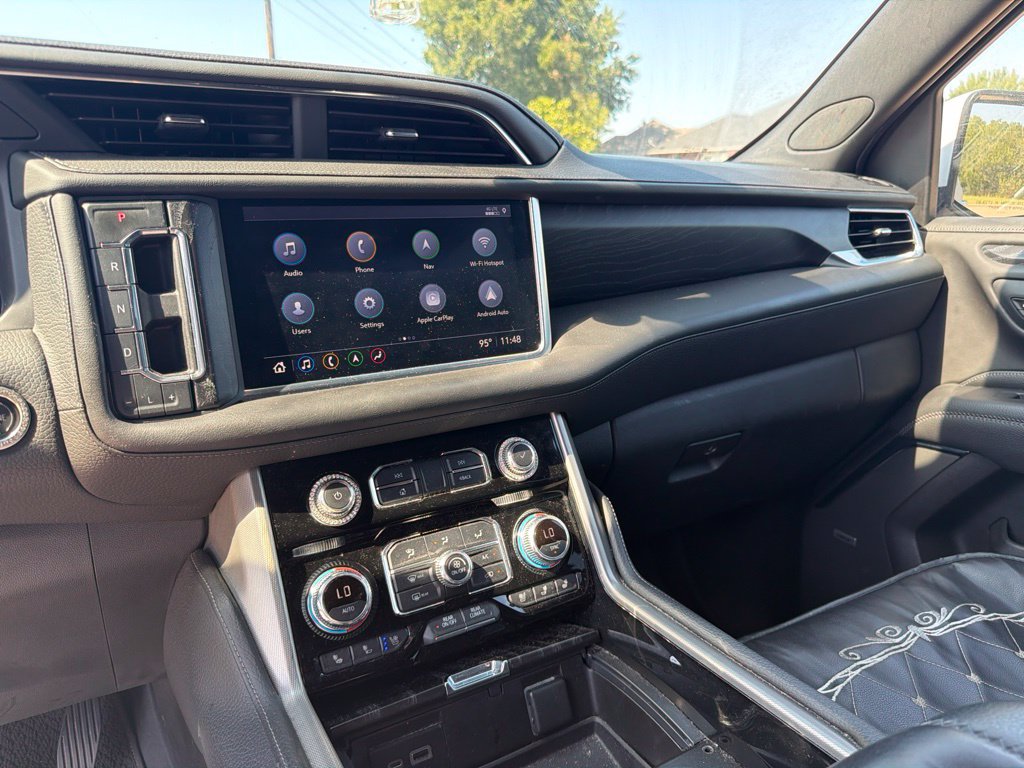 Used 2021 GMC Yukon Denali w/ Denali Premium Package AWD/4WD image 24