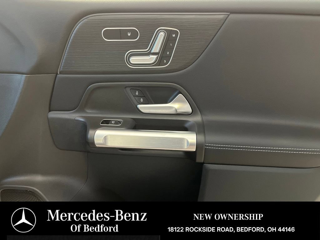Used 2026 Mercedes-Benz GLB 250 4MATIC image 20