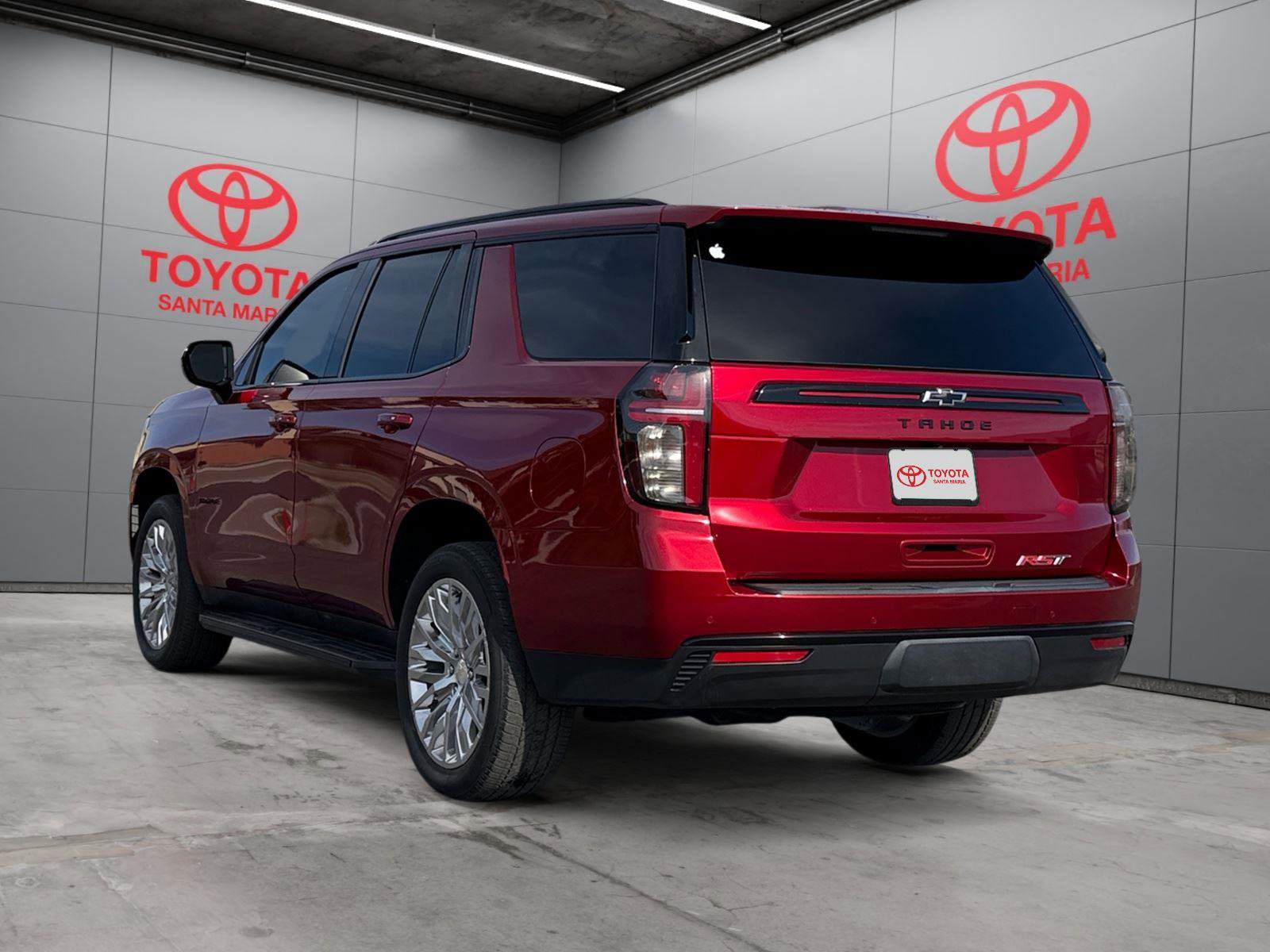 Used 2023 Chevrolet Tahoe RST image 2