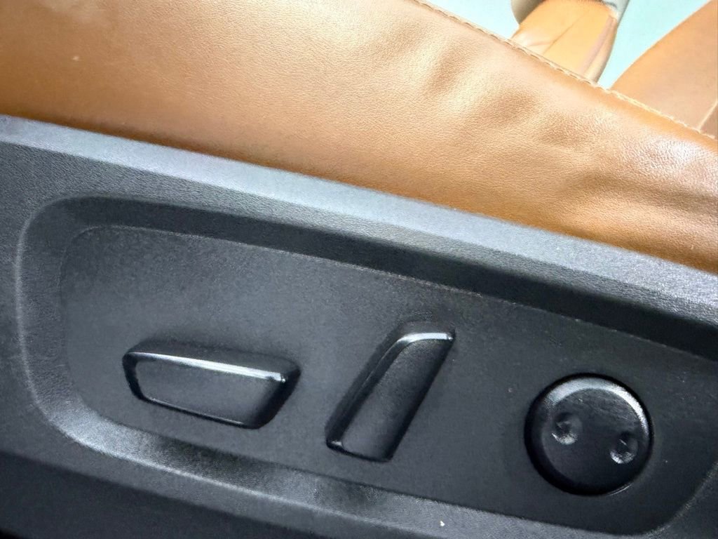 Used 2023 Nissan Pathfinder Platinum image 23