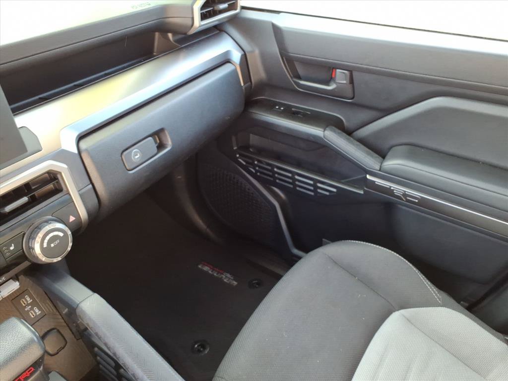 Used 2025 Toyota 4Runner TRD Off-Road AWD/4WD image 35