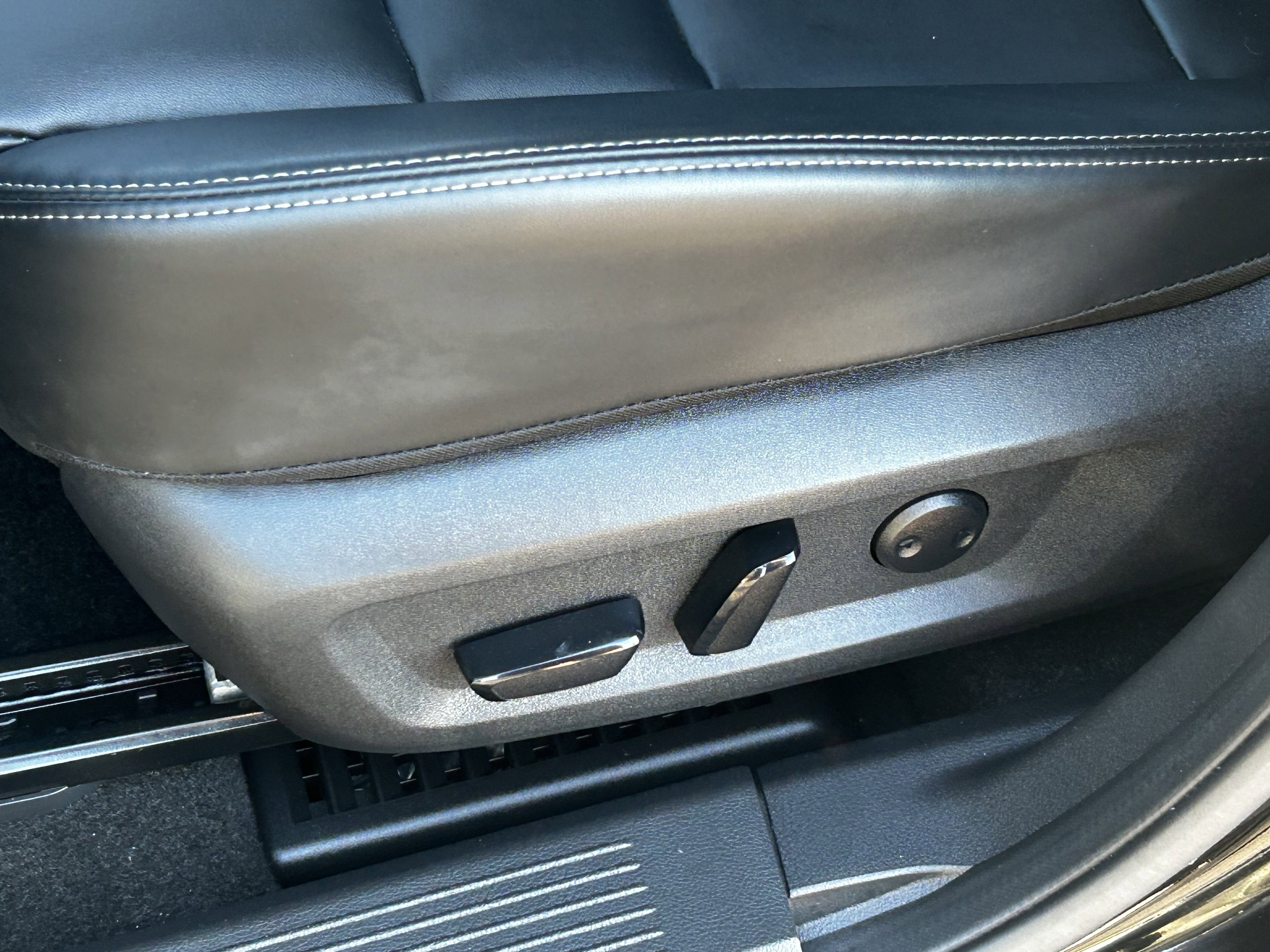 Used 2023 Nissan Rogue SV w/ SV Premium B Package image 20