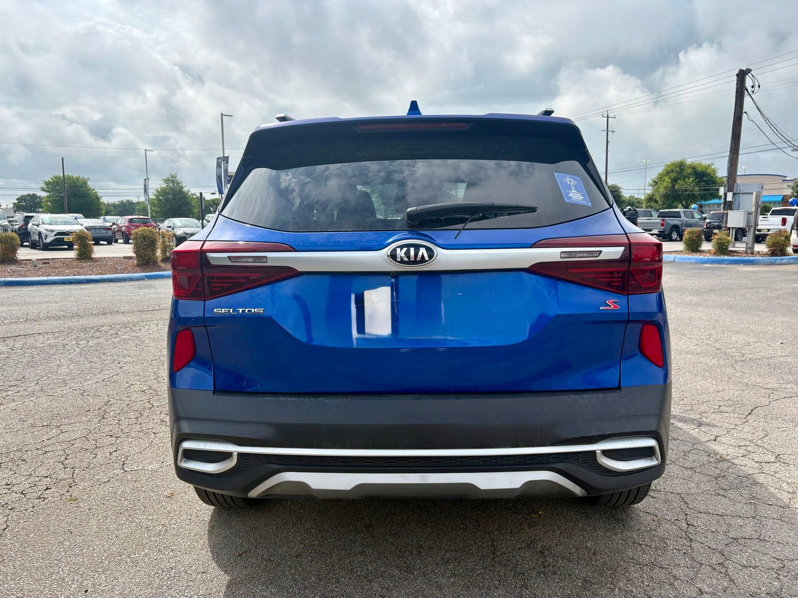 Used 2021 Kia Seltos S FWD image 4