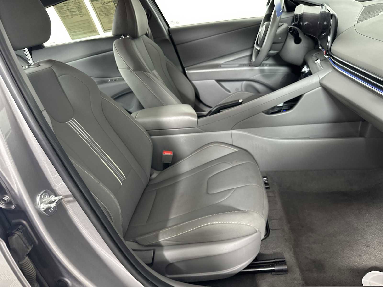 Certified 2024 Hyundai Elantra SEL FWD image 26
