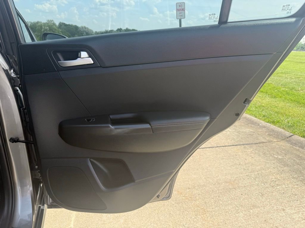 Used 2018 Kia Sportage LX AWD/4WD image 14