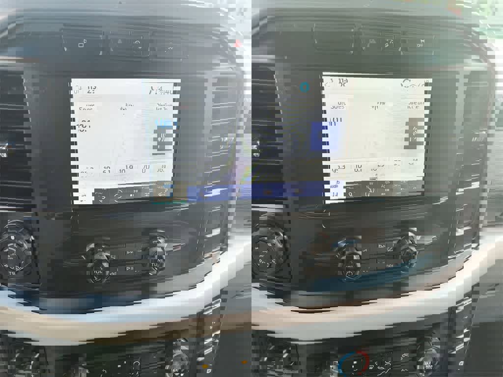 Used 2023 Ford F150 XLT w/ Trailer Tow Package image 16