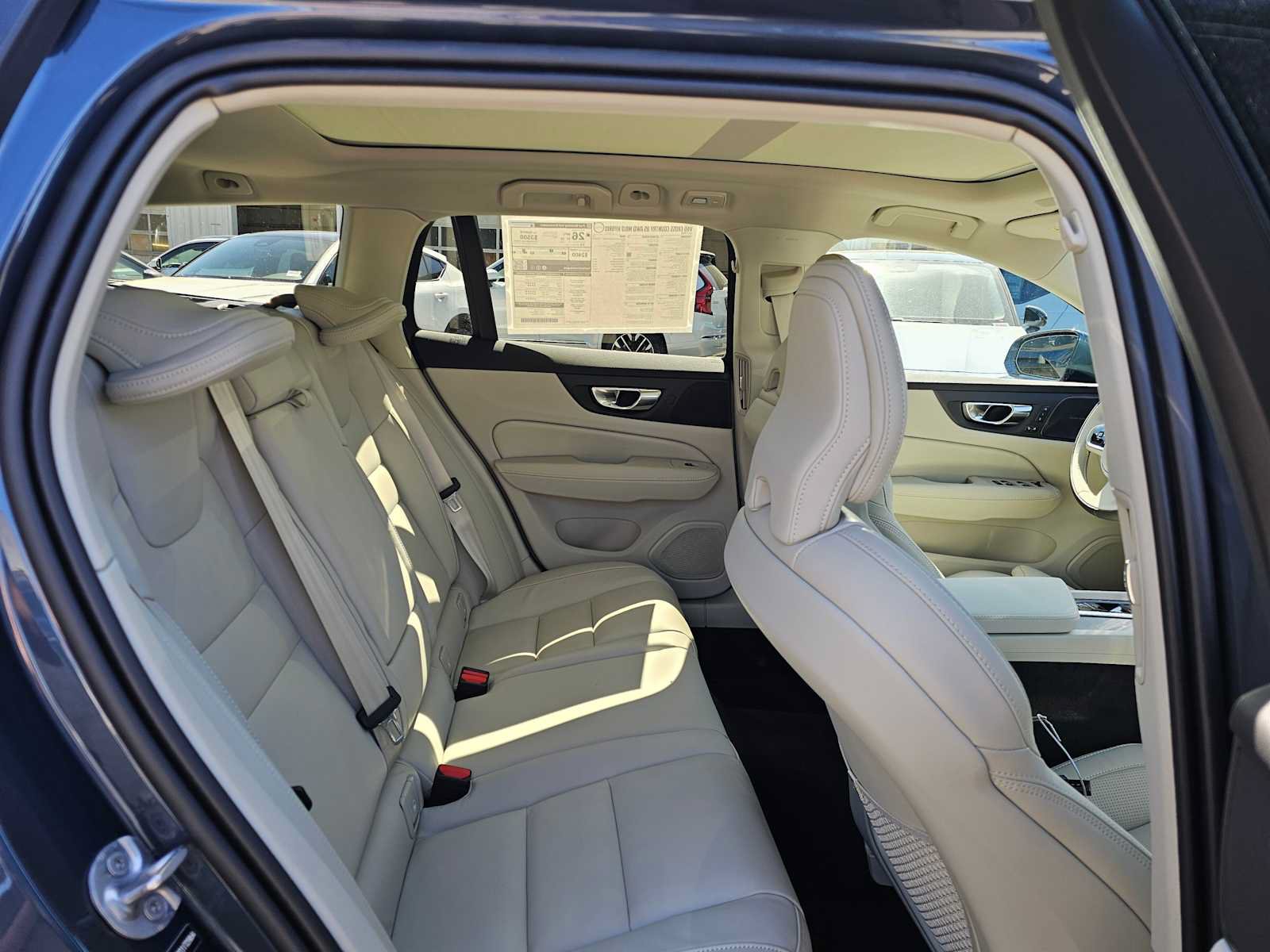 New 2026 Volvo V60 B5 Cross Country Ultra w/ Climate Package AWD/4WD image 11
